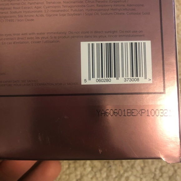 (5) 111Skin Rose Gold Brightening Facial Masks - Picture 4 of 6